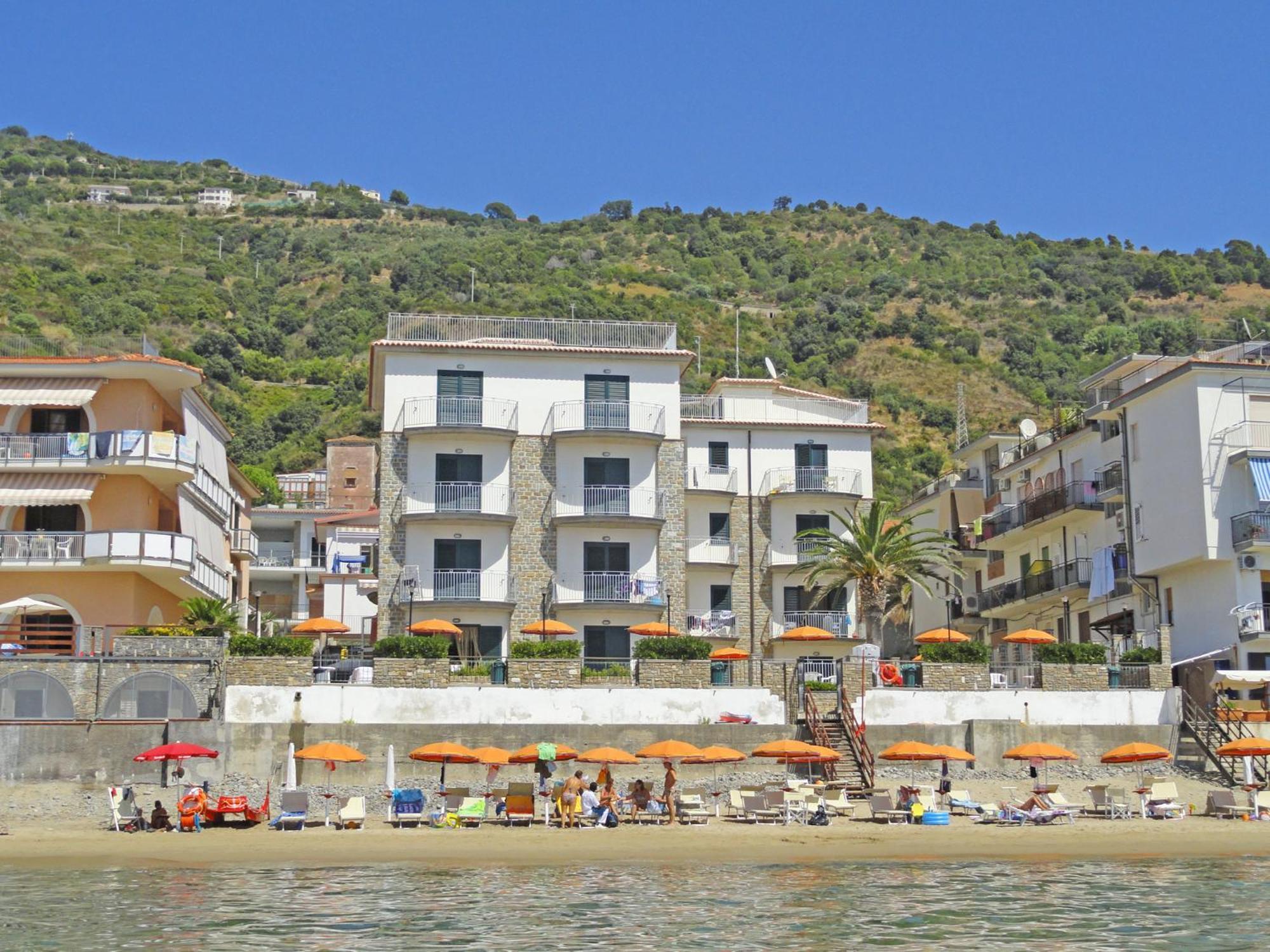 Acciaroli Vacanze Residence מראה חיצוני תמונה