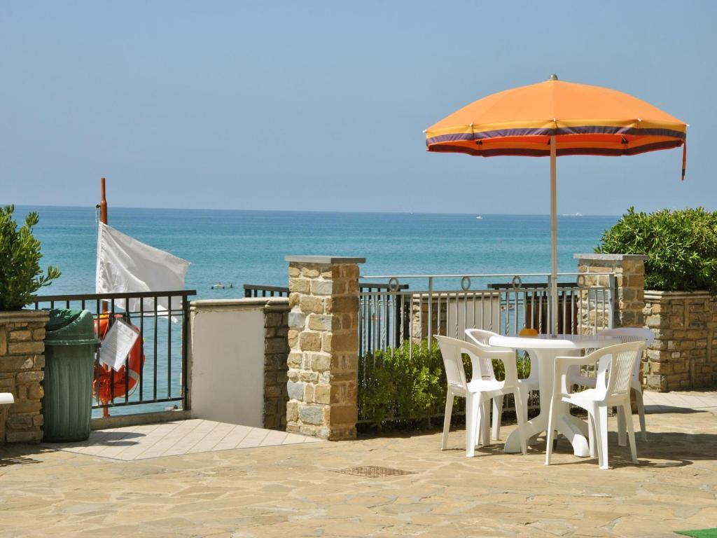 Acciaroli Vacanze Residence מראה חיצוני תמונה