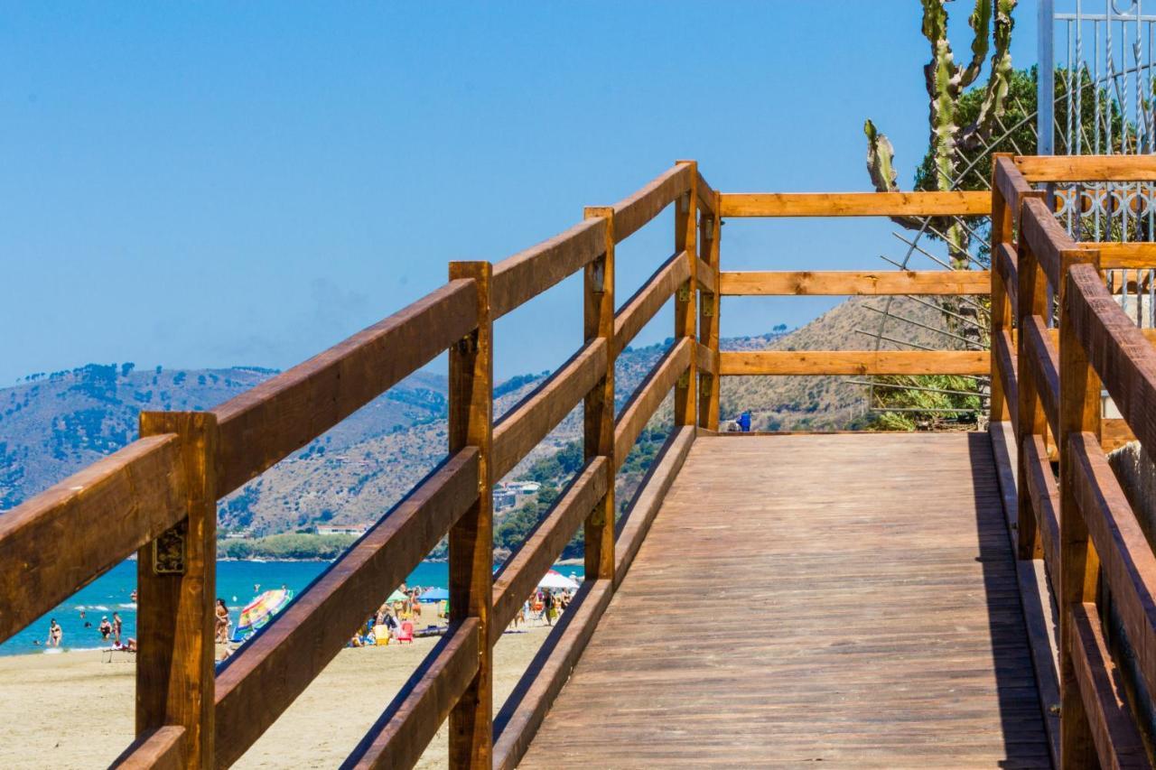 Acciaroli Vacanze Residence מראה חיצוני תמונה